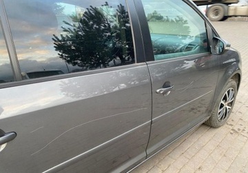 Volkswagen Touran II 1.6 TDI 105KM 2011 Volkswagen Touran 1.6 TDI 2011r Navi skrzynia automatyczna DSG 1.6 Diesel, zdjęcie 6