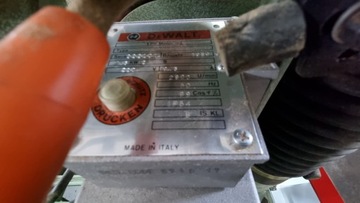 Торцовочная пила радиального поперечного сечения Dewalt 8101