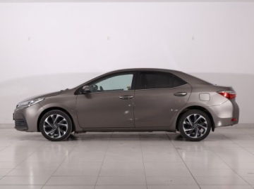 Toyota Corolla XI Sedan 1.6 Valvematic 132KM 2016 Toyota Corolla 1.6 Valvematic, Salon Polska, zdjęcie 2