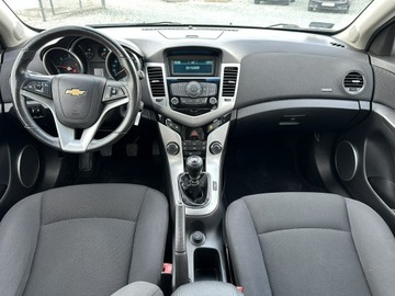 Chevrolet Cruze Hatchback 5d 2.0 VCDI 16V DOHC 163KM 2011 Chevrolet Cruze Opel Astra 2.0 VCDi 163KM Salon PL, zdjęcie 20