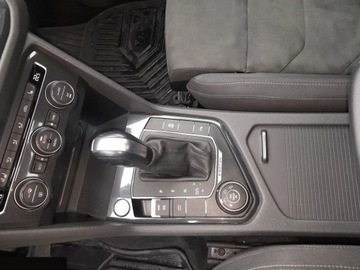 Volkswagen Tiguan II SUV Facelifting 2.0 TDI 200KM 2024 Volkswagen Tiguan Allspace 2.0 TDI SCR 4MotION DSG Elegance 200KM 2021r, zdjęcie 18