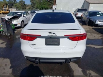 Jaguar XF II Sedan 3.0 V6 340KM 2017 Jaguar XF R-sport 3.0 Benzyna 340KM, zdjęcie 9