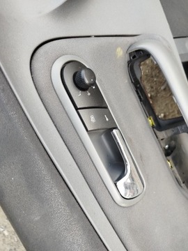 SEAT CORDOBA ОБИВКА БОКОВОЙ ДВЕРИ