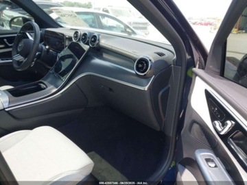 Mercedes GLC C254/X254 2024 Mercedes-Benz GLC 300 4Matic 2024 2.0l 2.0 Benzyna 255KM, zdjęcie 10