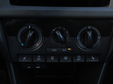 Skoda Rapid II Liftback Facelifting 1.6 TDI CR 115KM 2017 Skoda Rapid rata brutto od 1 680 zł / Klimatyzacja, zdjęcie 19