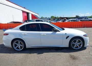 Alfa Romeo Giulia II 2018 Alfa Romeo Giulia 2018, 2.9L, QUADRIFOGLIO, od ubezpieczalni, zdjęcie 3