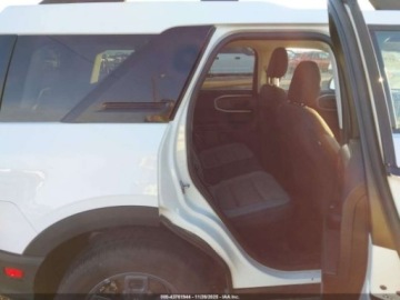 Ford Bronco VI 2024 Ford Bronco Sport Big Bend, 2022r., 4x4, 1.5L 1.5 Benzyna 181KM, zdjęcie 10