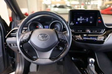 Toyota C-HR I Crossover Facelifting 1.8 Hybrid 122KM 2023 Toyota C-HR 1.8 Hybrid Style 1.8 Hybryda 122KM, zdjęcie 19