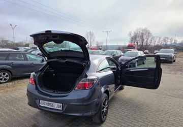 Opel Astra H Hatchback 5d 1.4 TWINPORT ecoFLEX 90KM 2008 Opel Astra Opel Astra GTC 1,4 Ben 90km 1.4 Benzyna 90KM, zdjęcie 24
