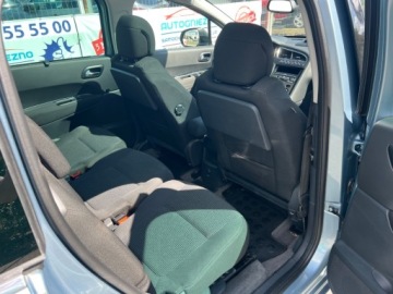 Peugeot 5008 I Minivan 1.6 HDi FAP 110KM 2011 Peugeot 5008 AUTOMAT NAWIGACJA KLIMATYZACJA PARKTRONIC TEMPOMAT PANORAMA D, zdjęcie 7