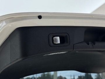 Mercedes Klasa C W205 Kombi Facelifting HYBRYDA 2.0 300 de 306KM 2021 Mercedes-Benz C 300 AMG Line Plug In / 1 właścicie, zdjęcie 17