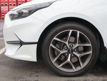 Kia Ceed III Kombi Facelifting 1.5 T-GDI 160KM 2023 Kia Ceed 1.5 T-GDI, Salon Polska, Serwis ASO, zdjęcie 14