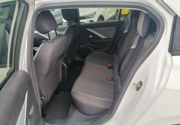 Opel Astra L Hatchback 1.2 Turbo 110KM 2023 Opel Astra Pierwszy wlasciciel. Salon Polska 1.2 Benzyna 110KM, zdjęcie 9