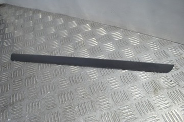 LISTWY OZDOBNE DEKORY KOKPITU VW GOLF V