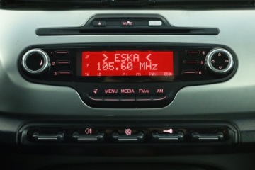 Alfa Romeo Giulietta Nuova II Hatchback 5d 1.6 JTD 16v 105KM 2011 Alfa Romeo Giulietta 1.6 JTDM, Klima, Klimatronic, zdjęcie 8