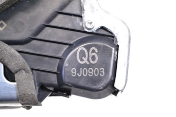 LEXUS NX 2019 PRAVÁ STRANA ZÁMEK DVEŘE PŘEDNÍCH