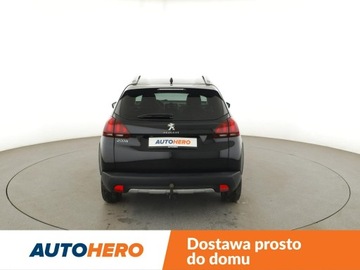 Peugeot 2008 I SUV Facelifting 1.2 PureTech 110KM 2017 Peugeot 2008 1.2 Automat Crossway Panorama Navi, zdjęcie 5