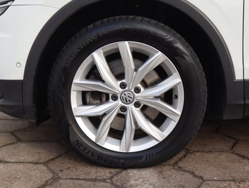 Volkswagen Tiguan II SUV 2.0 TDI 190KM 2018 VW Tiguan 2.0 TDI, Salon Polska, 187 KM, 4X4, zdjęcie 14