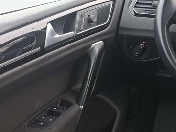 Volkswagen Golf Sportsvan Sportsvan 1.4 TSI BlueMotion Technology 125KM 2017 Volkswagen Golf Sportsvan Kamera Cofania, Acc, Ergo Komfort 1.4 Benzyna, zdjęcie 27