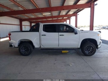 Chevrolet Silverado II 2019 Chevrolet Silverado 1500 Custom 2019 5.3l 5.3 Benzyna 355KM, zdjęcie 5