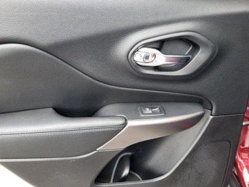 Jeep Cherokee V 2018 Jeep CHEROKEE LATITUDE PLUS * 2,4l benzyna 184KM * Przebieg:94, 709km, zdjęcie 22