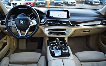 BMW Seria 7 G11-G12 Sedan 730d 265KM 2016 BMW Seria 7 Long Maxx Opcja, zdjęcie 11