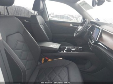 Volkswagen 2024 Volkswagen Atlas 2024 Volkswagen Atlas 2.0T SE wTechnology FWD 2.0 Benzyna, zdjęcie 4