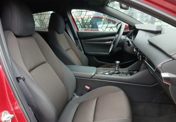 Mazda 3 IV Hatchback 2.0 Skyactiv-G 122KM 2023 Mazda 3 3 Hatchback 2.0 mHEV Exclusive Line Vat Marza Salon PL 1 wl., zdjęcie 28