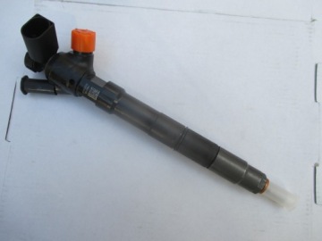 ИНЖЕКТОР VW 1.6 TDI НОВЫЙ 04L130277BD 28565336