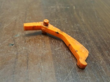 STIHL 009 010 011 012 РЫЧАГ ТРОСОВАЯ КНОПКА