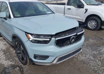 Volvo XC40 2019 Volvo XC 40 2019r., T5 Momentum, 2L, od ubezpieczalni 2.0 Benzyna 251KM, zdjęcie 10
