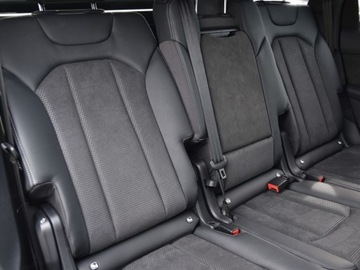 Audi Q7 II SUV Facelifting  3.0 50 TDI 286KM 2025 AUDI Q7 50 TDI quattro S Line Suv 3.0 (286KM) 2025, zdjęcie 14