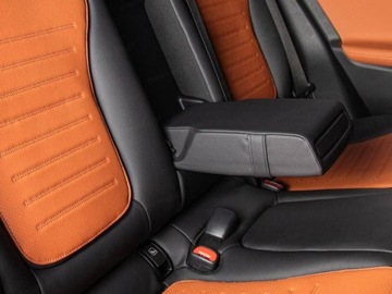 Mercedes GLC C254/X254 Coupe 2.0 220d 197KM 2025 MERCEDES-BENZ GLC 220 d 4-Matic AMG Line 2.0 (197KM) 2025, zdjęcie 12