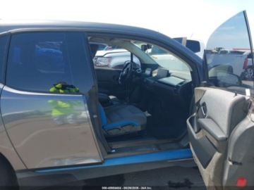 BMW i3 G28 Hatchback i3 Elektryczny 170KM 2016 BMW i3 2016 BMW I3 BASE WRANGE EXTENDER Elektryczny 170KM, zdjęcie 5