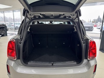 Mini Countryman F60 Crossover Facelifting 1.5  136KM 2023 MINI Countryman Cooper Classic / Panorama / Kamera, zdjęcie 16