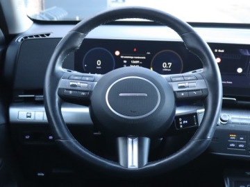 Hyundai Kona I Crossover Facelifting 1.6 T-GDI 198KM 2023 Hyundai Kona 1.6 T-GDI, Salon Polska, zdjęcie 15