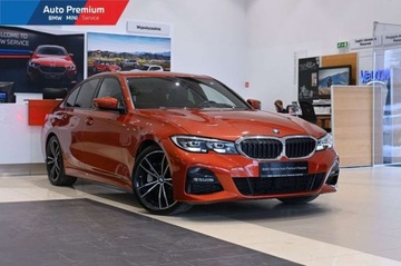 BMW Seria 3 G20-G21 Limuzyna 2.0 330i 258KM 2022 BMW Seria 3 330iFV23LED Fog lightsSkorzana Kierownica MFotele Sportowe