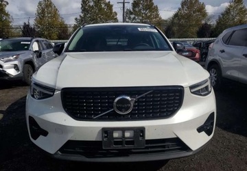 Volvo XC40 Crossover Facelifting 1.5 T2 129KM 2024 Volvo XC 40 Auta z USA - Zapytaj o wiecej ofert 1.5 Benzyna 129KM, zdjęcie 2