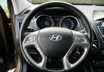 Hyundai ix35 SUV Facelifting 1.6 GDI 135KM 2015 Hyundai ix35 Hyundai ix35 1.6 GDI Premium 2WD 1.6 Benzyna 135KM, zdjęcie 28