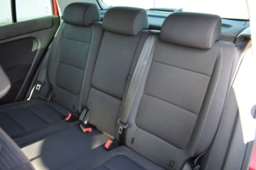Volkswagen Golf Plus II 1.6 TDI-CR DPF BlueMotion 105KM 2010 Volkswagen Golf Plus 2010 rok, Gwarancja w cenie 1.6 Diesel 105KM, zdjęcie 18