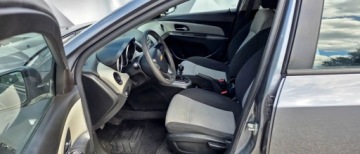 Chevrolet Cruze Kombi 1.6 16V DOHC 124KM 2013 Chevrolet Cruze 1.6 124 KM bezwypadkowy klima oplacony 1.6 Benzyna 124KM, zdjęcie 8