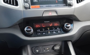 Kia Sportage III SUV Facelifting 1.7 CRDi 115KM 2015 Kia Sportage 1,7 CRDI 115 KM Klimatronic Nawigacja Kamera 1.7 Diesel 115KM, zdjęcie 24
