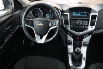 Chevrolet Cruze Hatchback 5d 1.6 16V DOHC 124KM 2011 Chevrolet Cruze 1.6 i 16V, Salon Polska, Klima, zdjęcie 6