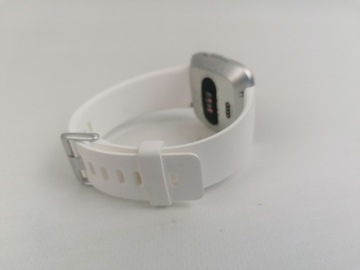 Умные часы Fitbit Versa Lite Edition, серебряные часы