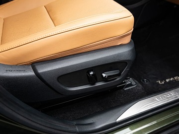 Lexus NX II SUV Facelifting 2.5 350h 243KM 2024 LEXUS NX 350h Prestige AWD Suv 2.5 (243KM) 2024, zdjęcie 7