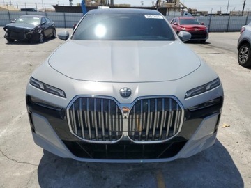 BMW Seria 7 G70 2023 BMW Seria 7 740i 2023 3.0l 3.0 Benzyna 375KM, zdjęcie 5