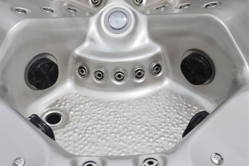 Садовая спа-ванна JACUZZI MADERA 600