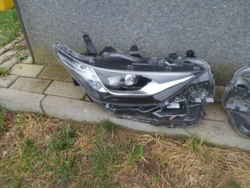 Toyota Auris II Full Led lift lampa prawa