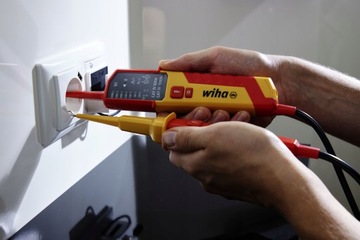 ТЕСТЕР НАПРЯЖЕНИЯ И ПРОБЛЕМНОСТИ 12–1000 В переменного тока CAT IV WIHA