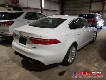 Jaguar XF II Sedan 3.0 V6 340KM 2017 Jaguar XF 2017, 3.0L, 4x4, od ubezpieczalni, zdjęcie 4